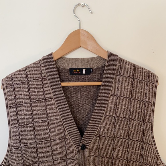 Wool Vest - Picture 6 of 7